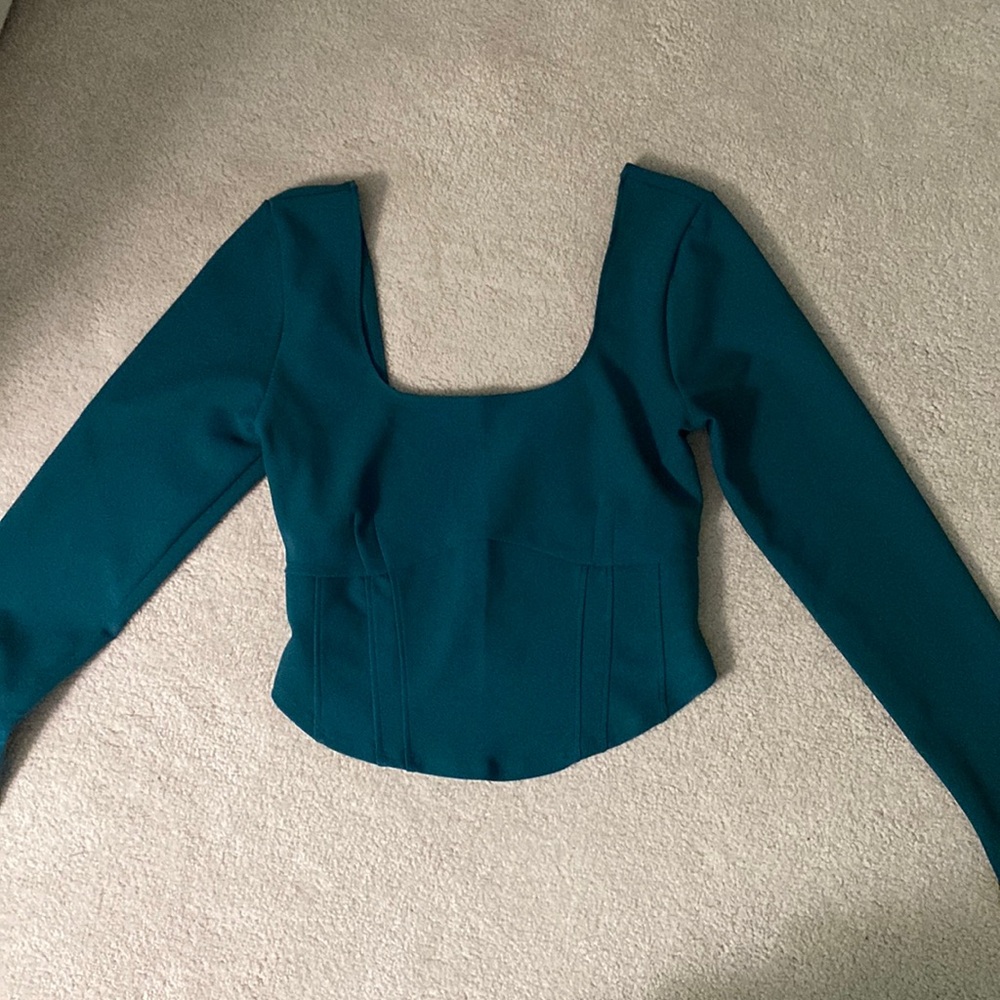 Abercrombie and Fit h Long Sleeve Women's Top